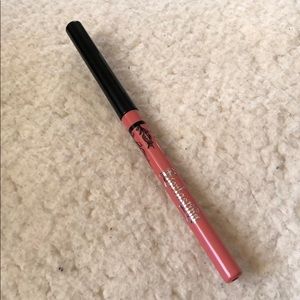 Kat Von D Lip Liner